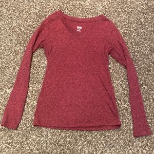 Long sleeve red v-neck shirt
